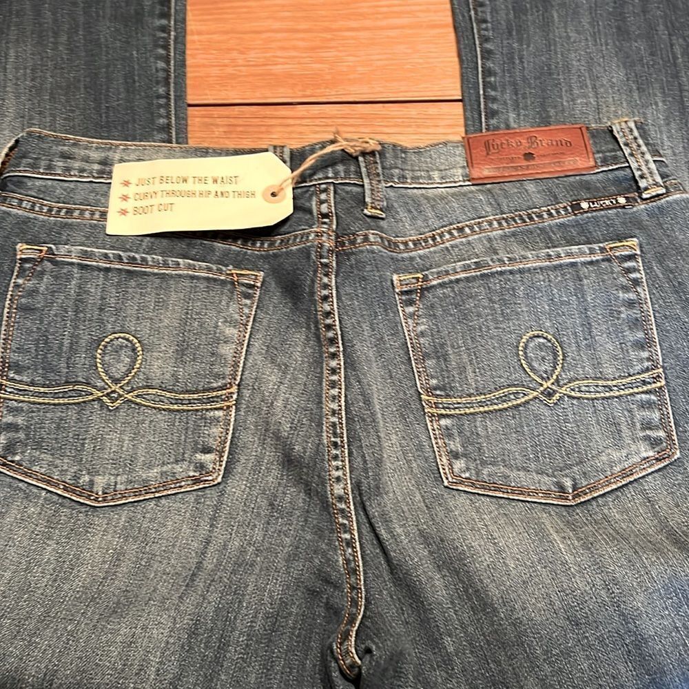 NWT Lucky Brand Jeans Sofia Boot 14/32 - Picture 5 of 14